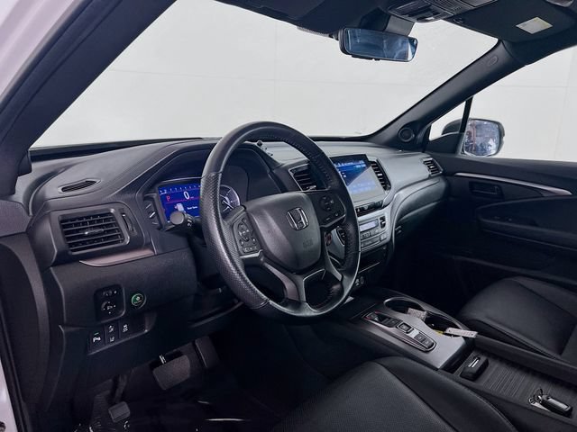Used 2023 Honda Passport EX-L image 11