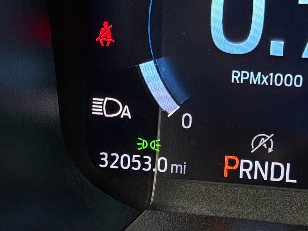 Used 2025 Ford Explorer Active RWD image 16