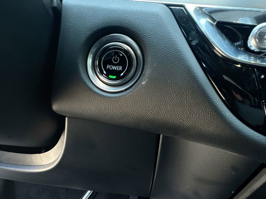 Used 2024 Cadillac Lyriq Sport image 22