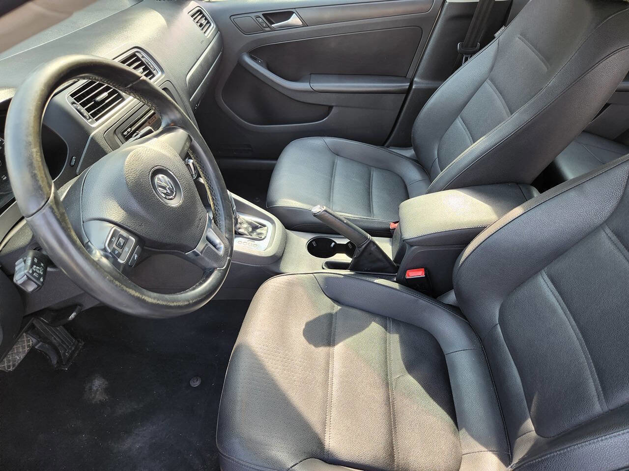 Used 2012 Volkswagen Jetta SE image 16