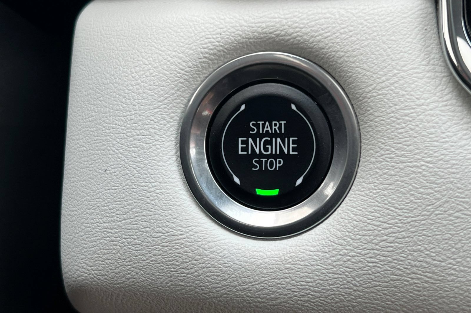 Used 2024 GMC Canyon AT4X w/ AT4X AEV Edition AWD/4WD image 19