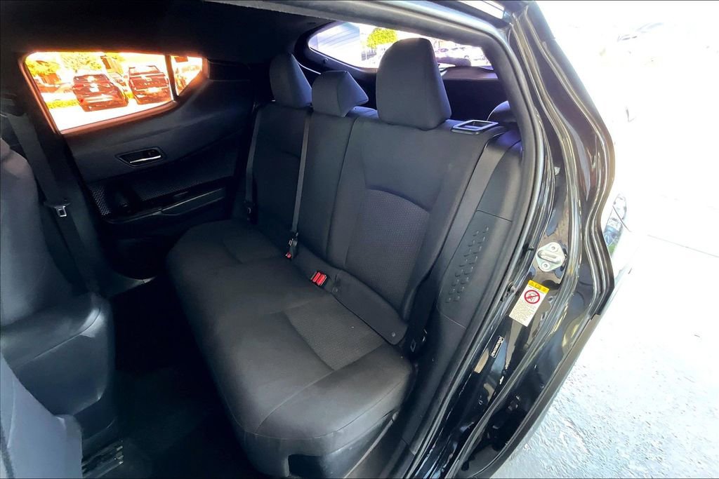 Used 2018 Toyota C-HR XLE FWD image 22
