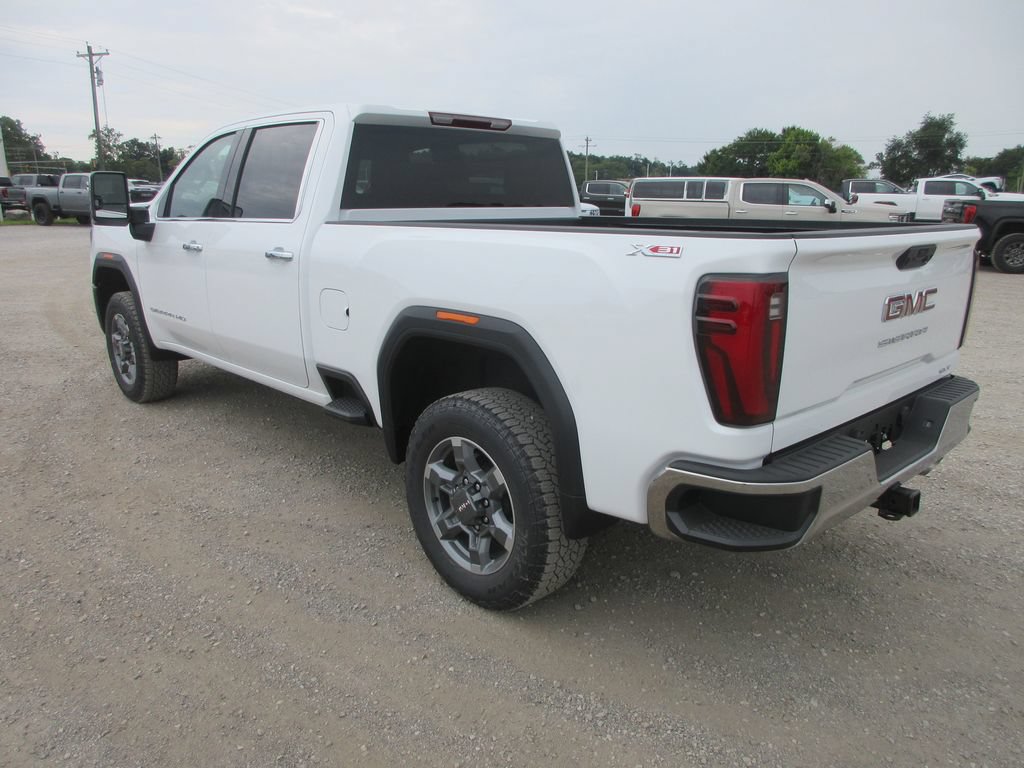 New 2026 GMC Sierra 2500 SLT AWD/4WD image 7