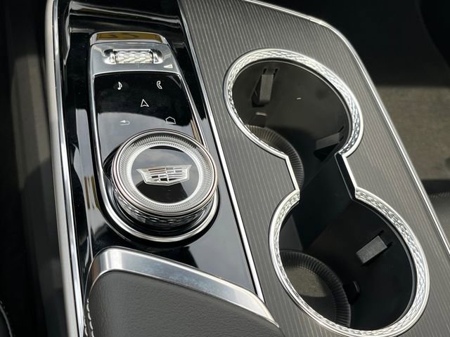 New 2025 Cadillac Lyriq Luxury image 12