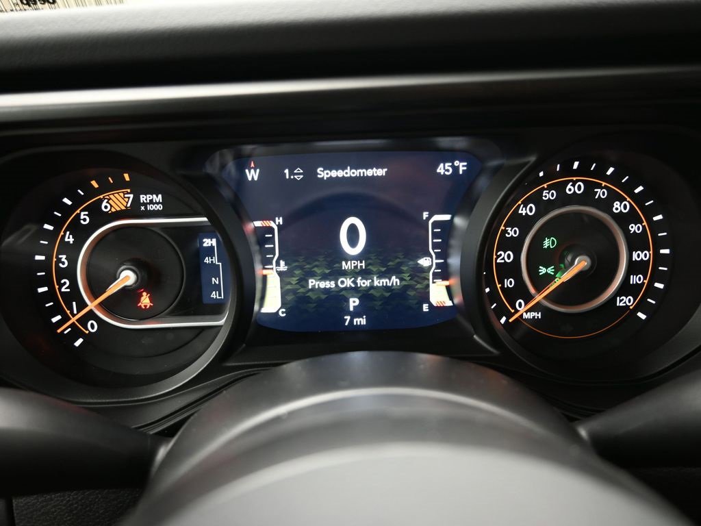 New 2025 Jeep Wrangler Unlimited Rubicon w/ Technology Group image 23