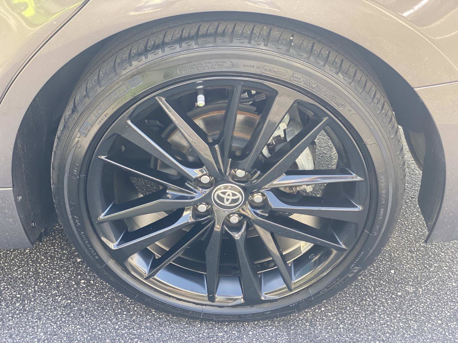 Used 2022 Toyota Camry XSE w/ Driver Assist Package image 14