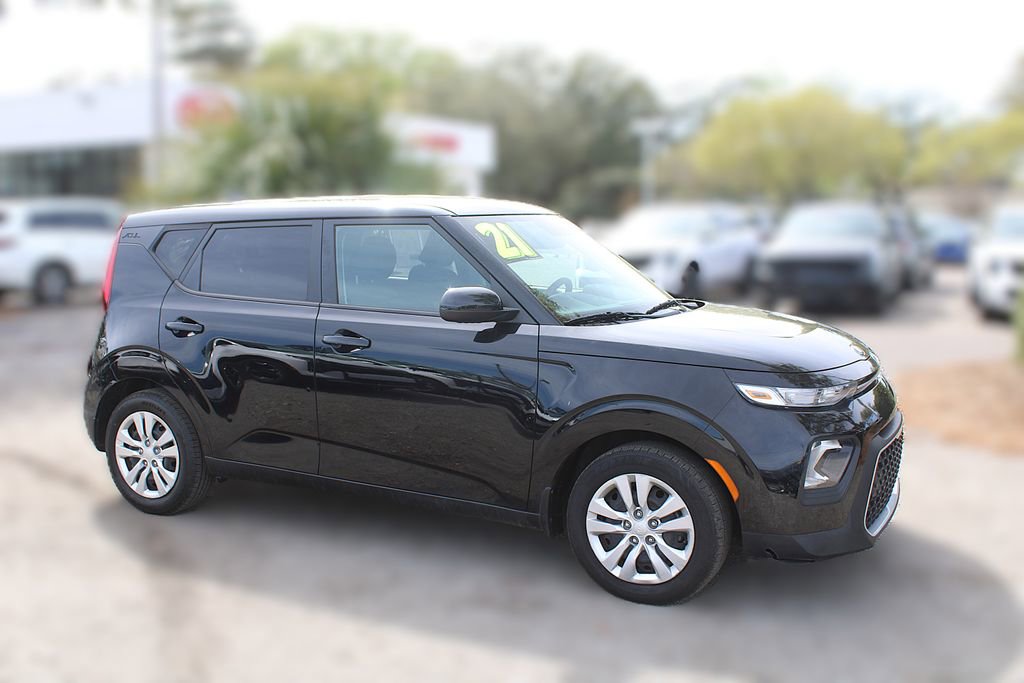 Used 2021 Kia Soul LX image 4