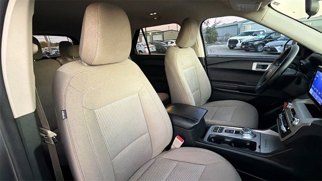 Used 2021 Ford Explorer 2WD image 50
