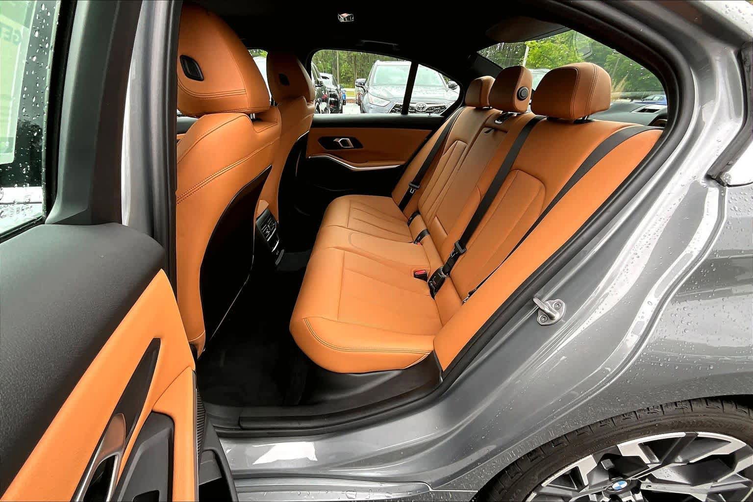 Certified 2025 BMW 330i Sedan RWD image 21