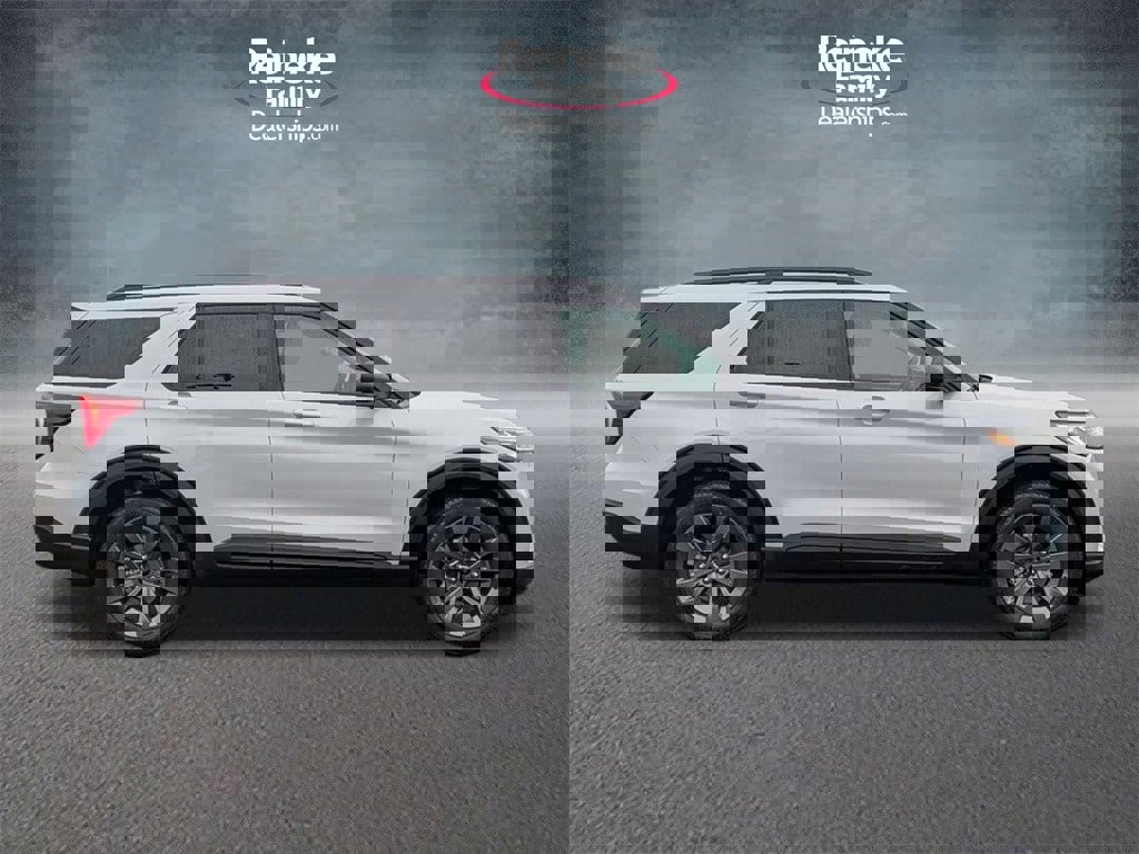 New 2026 Ford Explorer Active image 29