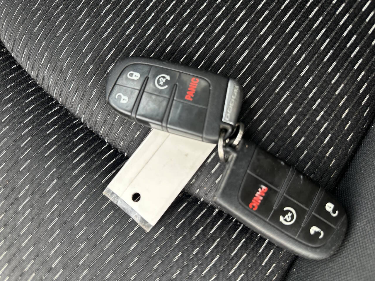 Used 2011 Dodge Journey Mainstreet w/ Safe & Sound Group FWD image 13