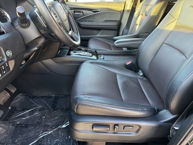Used 2023 Honda Ridgeline Black Edition image 5