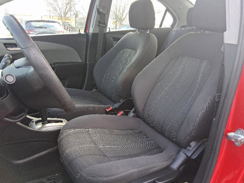 Used 2015 Chevrolet Sonic LT FWD image 37