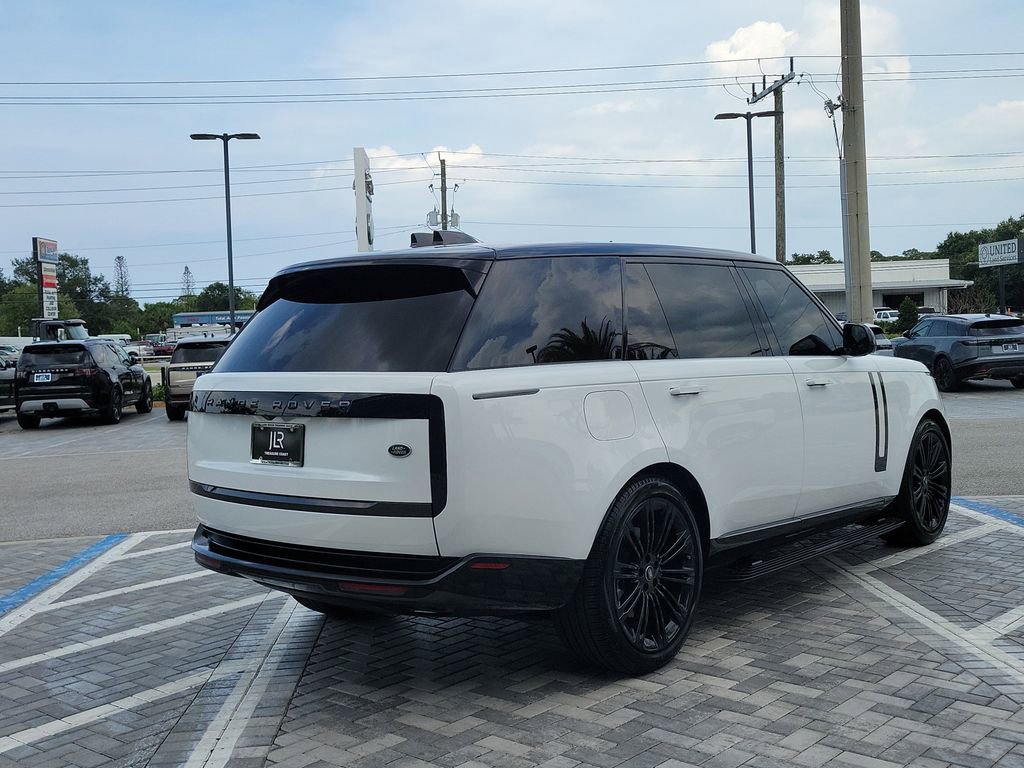 Used 2023 Land Rover Range Rover Long Wheelbase SE AWD/4WD image 5