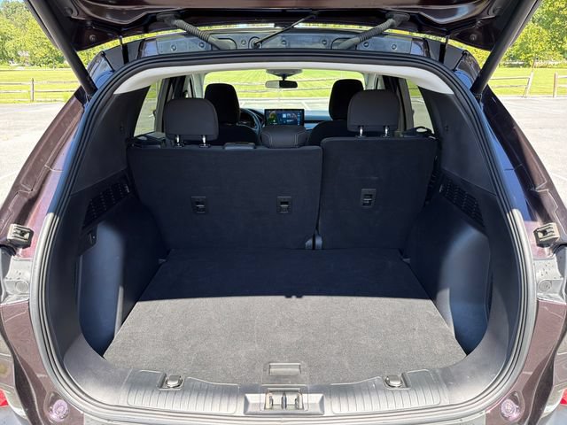 Used 2023 Ford Escape Active w/ Tech Pack #1 AWD/4WD image 9