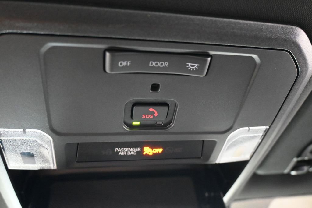 Used 2024 Toyota Tacoma SR AWD/4WD image 28