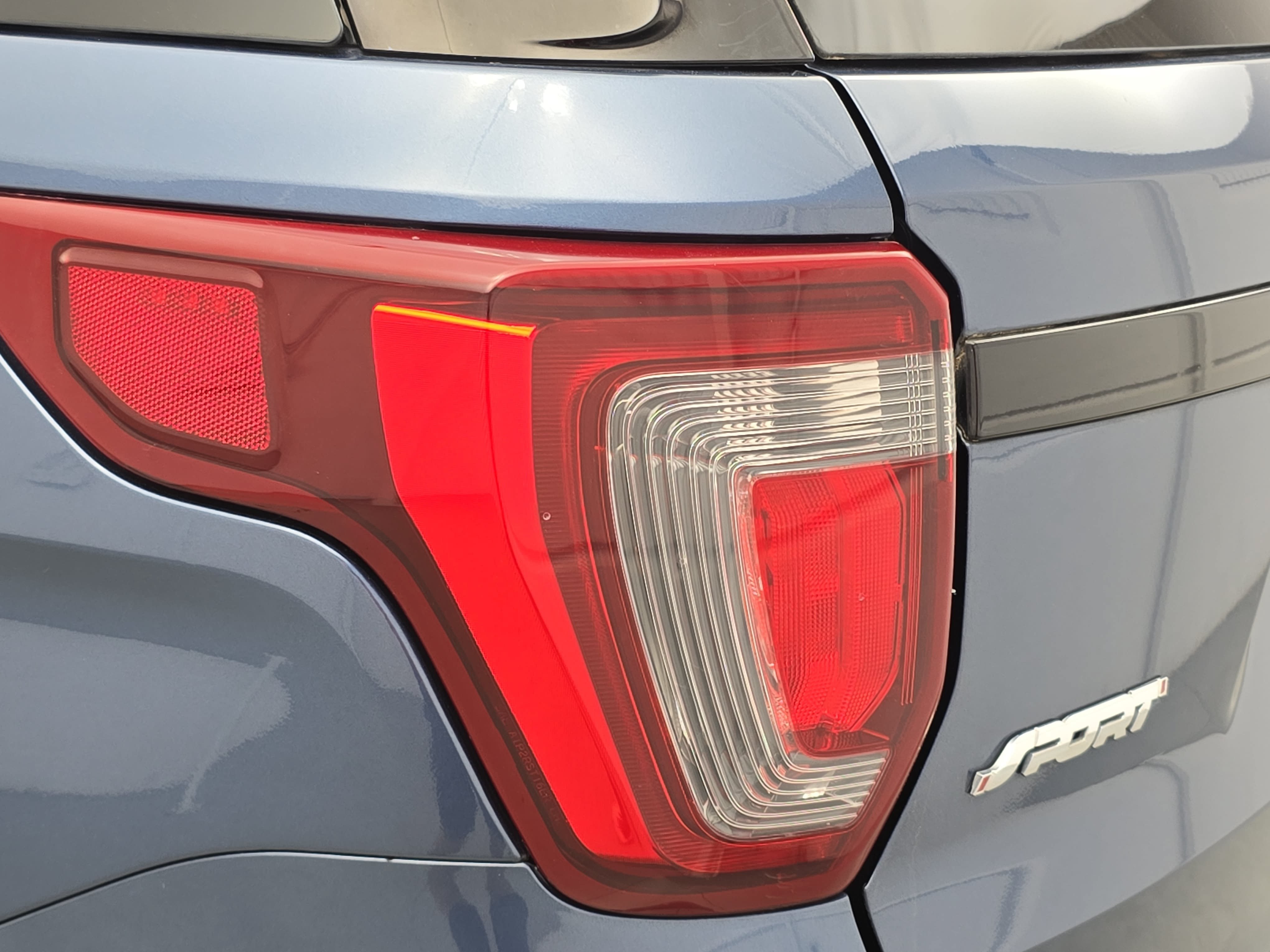 Used 2018 Ford Explorer Sport w/ Equipment Group 401A AWD/4WD image 35
