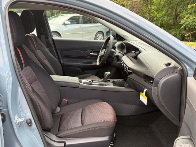 New 2027 Nissan Sentra SR w/ SR All Weather Package FWD image 27