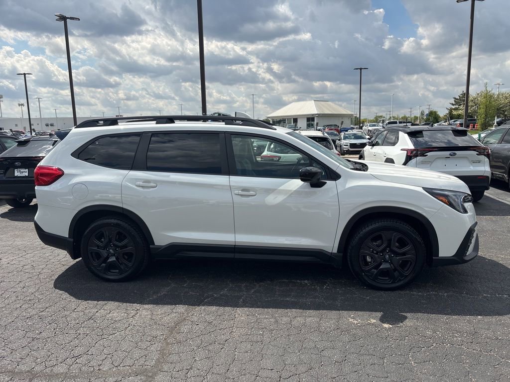 Certified 2024 Subaru Ascent Onyx Edition w/ Popular Package Onyx AWD/4WD image 2