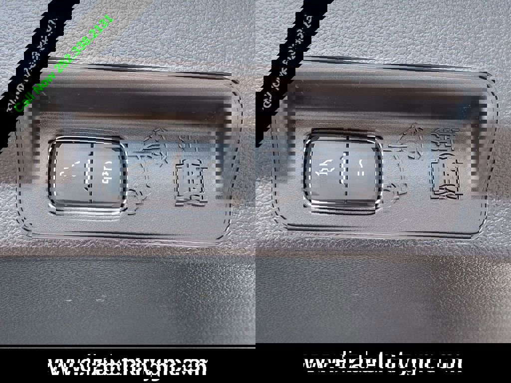 Used 2022 Ford Explorer XLT w/ Equipment Group 202A RWD image 15