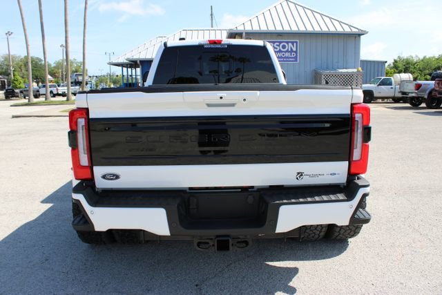 Used 2025 Ford F450 Platinum AWD/4WD image 9