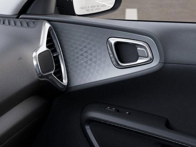 New 2025 Kia Soul LX w/ LX Technology Package FWD image 27