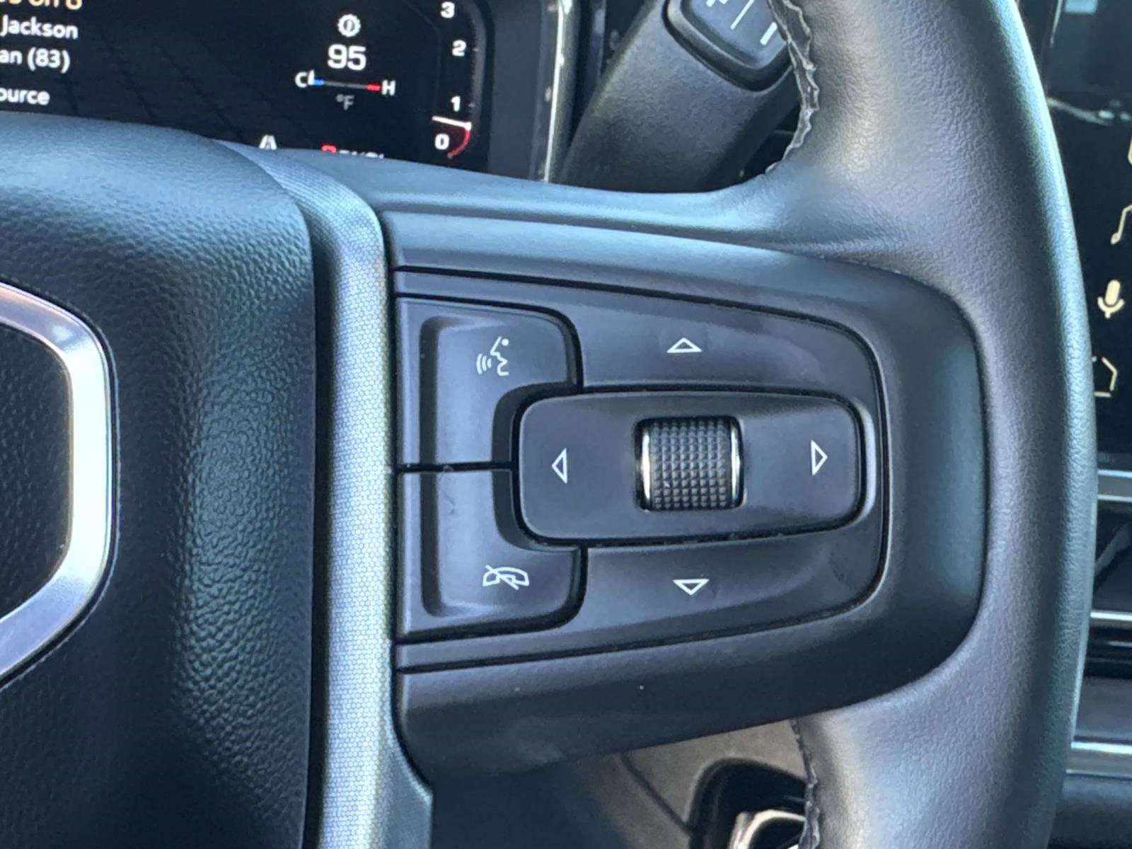 Used 2025 GMC Sierra 1500 SLT image 12