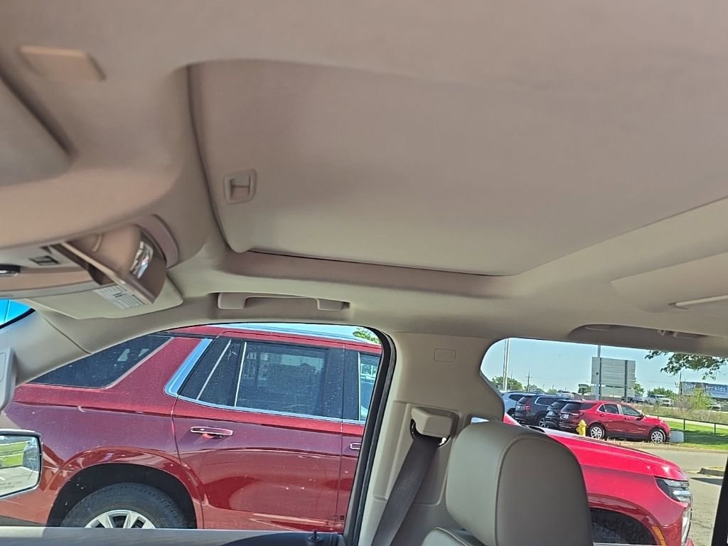 Used 2017 Chevrolet Tahoe LT AWD/4WD image 3