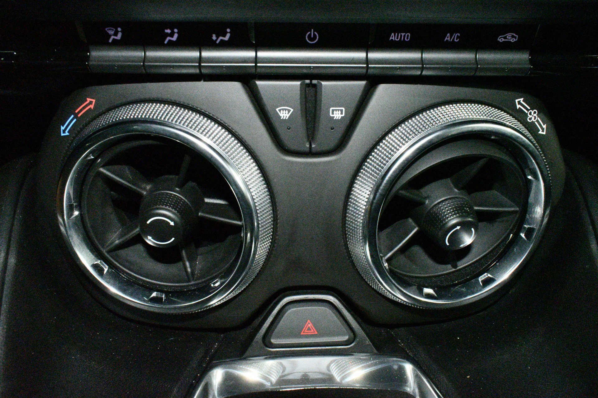 Used 2019 Chevrolet Camaro SS image 38