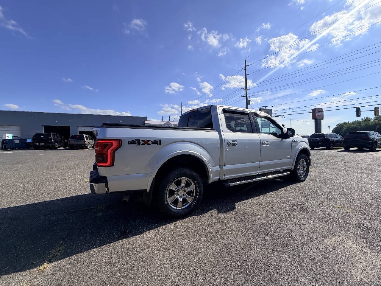 Used 2015 Ford F150 Lariat w/ Equipment Group 502A Luxury AWD/4WD image 20