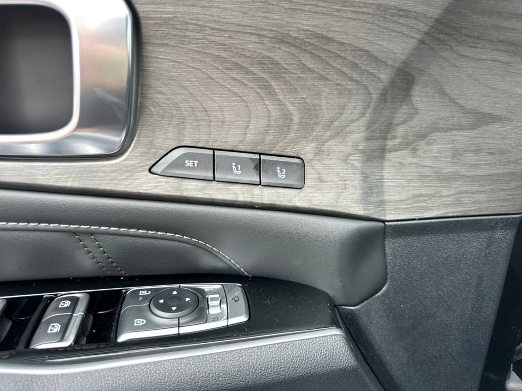 New 2025 Kia Sorento SX Prestige image 12