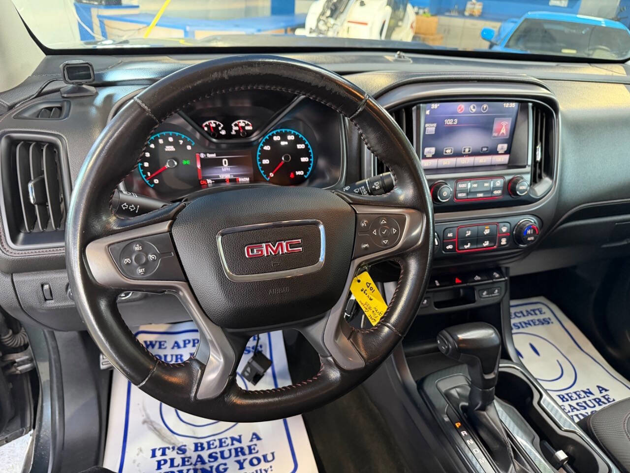 Used 2015 GMC Canyon SLE image 22