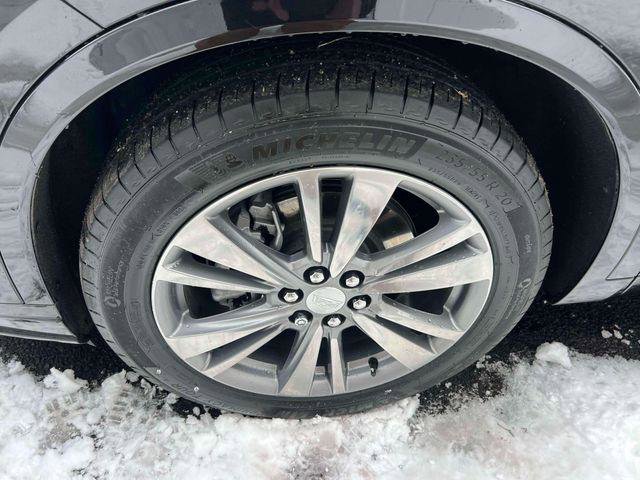 Used 2024 Cadillac XT6 Premium Luxury image 6