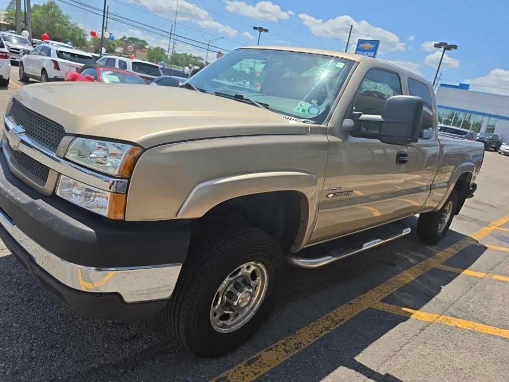 Used 2004 Chevrolet Silverado 2500 LS w/ Skid Plate Package image 9