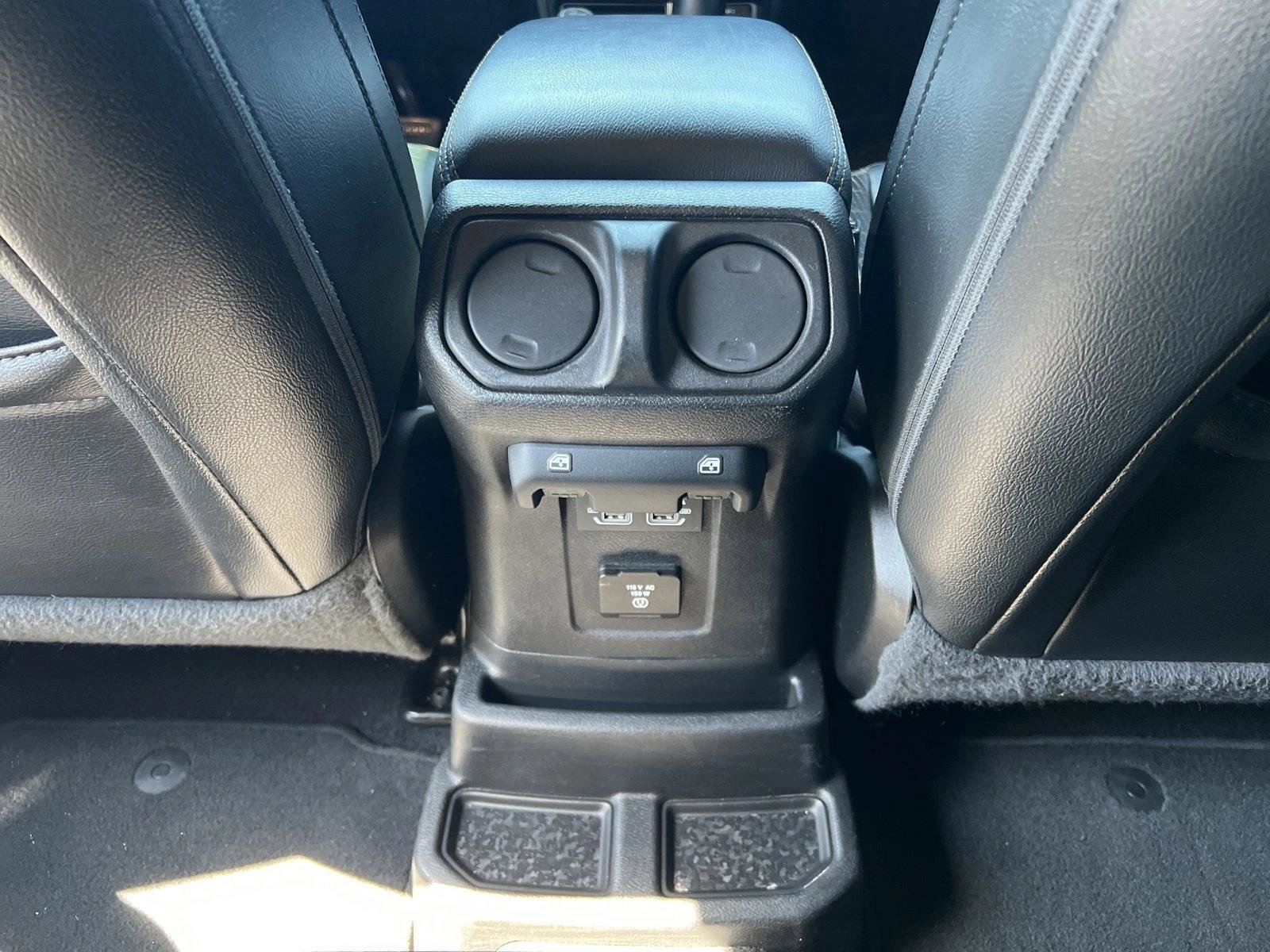 Used 2021 Jeep Wrangler Unlimited Sahara AWD/4WD image 17