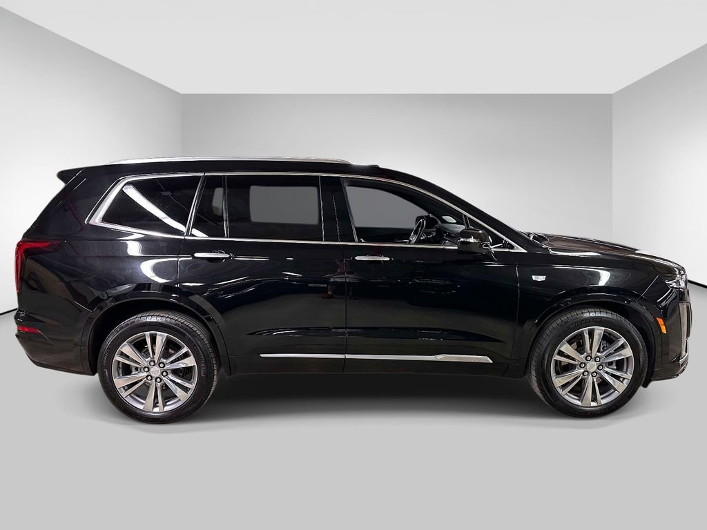 Used 2024 Cadillac XT6 Premium Luxury AWD/4WD image 6