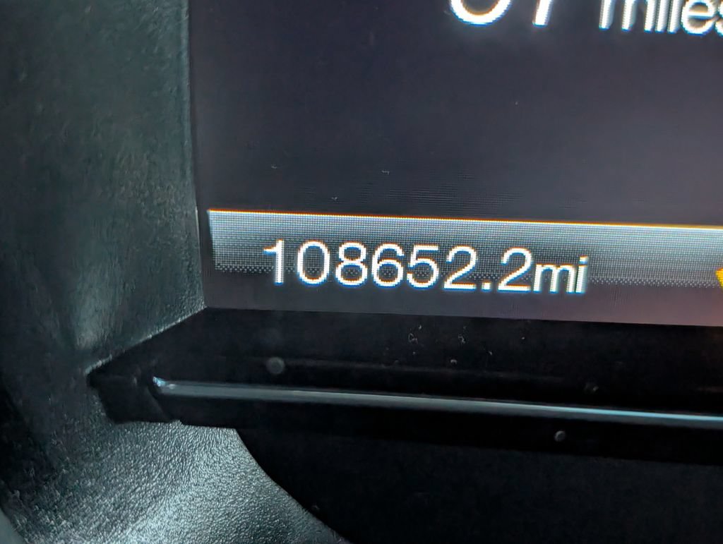 Used 2016 Ford Explorer XLT w/ Equipment Group 202A FWD image 22