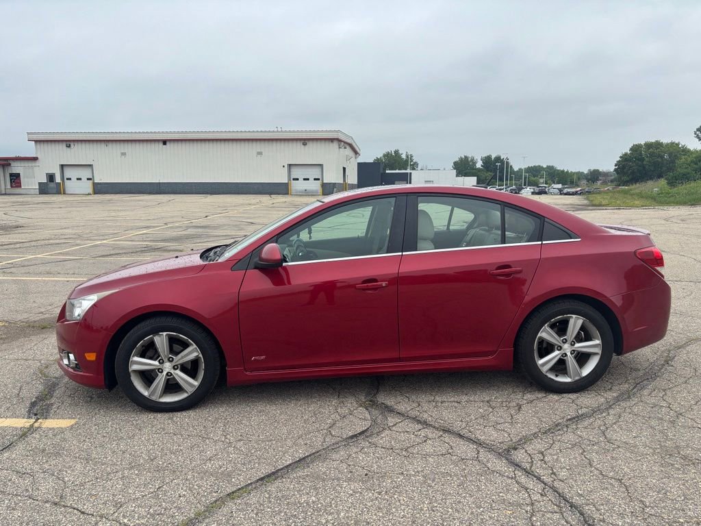 Used 2012 Chevrolet Cruze LT w/ RS Package FWD image 6