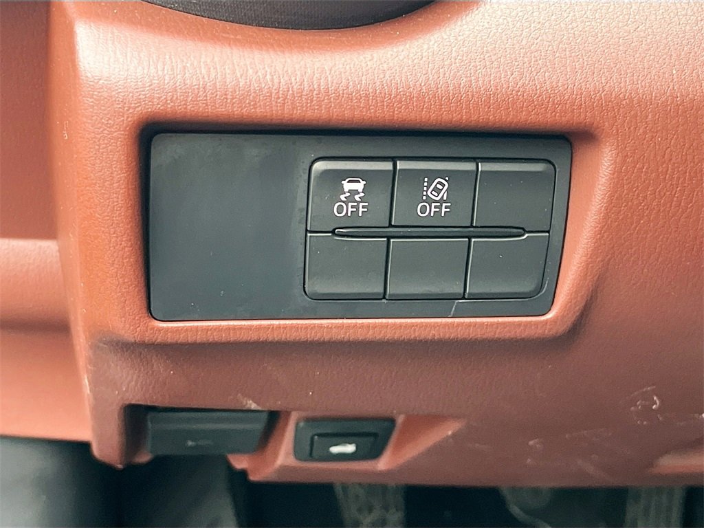 Used 2019 MAZDA MX-5 Miata RF Grand Touring image 9