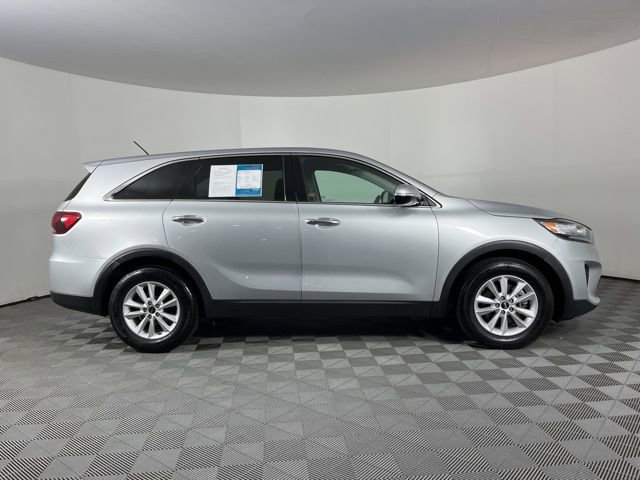 Used 2020 Kia Sorento LX image 11