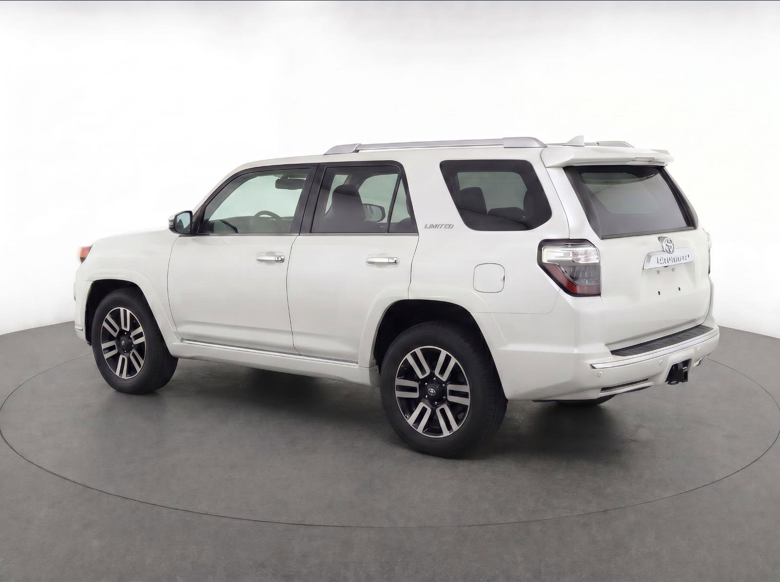 Used 2020 Toyota 4Runner Limited AWD/4WD image 3
