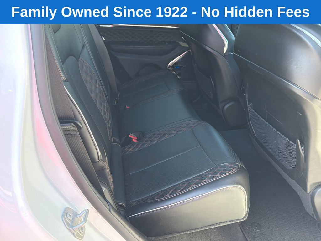 Used 2022 Jeep Grand Cherokee Summit w/ Luxury Tech Group V AWD/4WD image 15