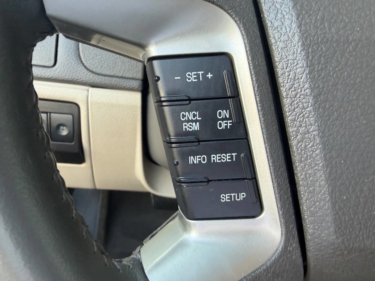 Used 2011 Ford Fusion SEL w/ 302A Rapid Spec Order Code image 15