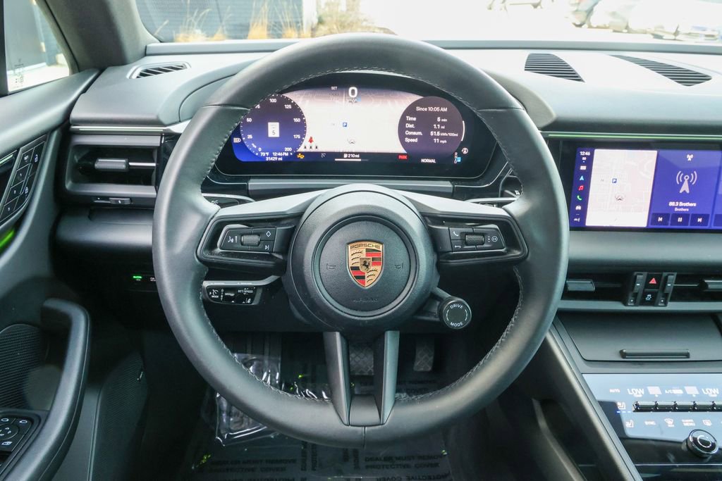 Certified 2025 Porsche Macan 4 Electric image 20