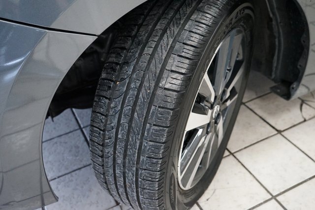 Used 2021 Nissan Versa SV image 44