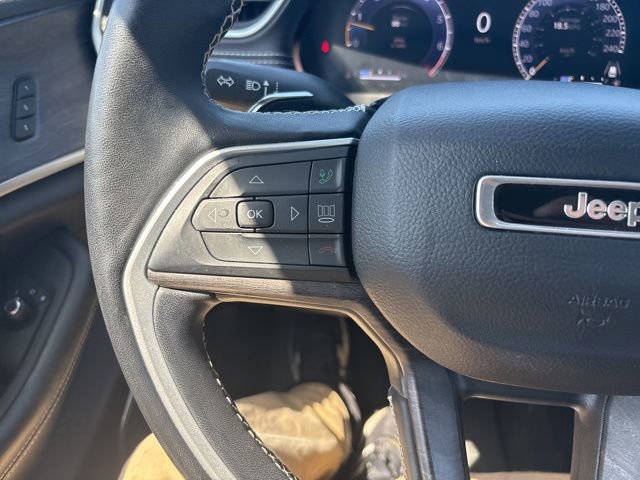 Used 2022 Jeep Grand Cherokee L Limited AWD/4WD image 39