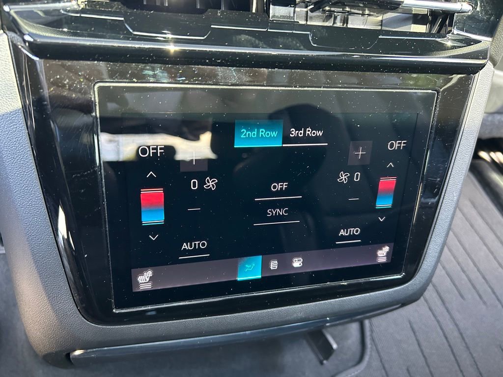 Used 2025 Cadillac Escalade IQ Luxury 2 w/ LPO, Premium Carpet Package AWD/4WD image 54