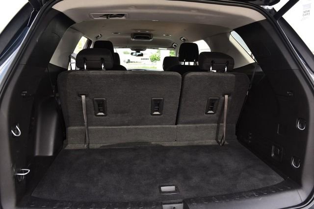 Used 2018 Chevrolet Traverse LT image 25