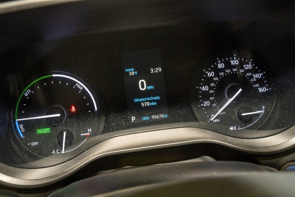 Used 2021 Toyota Sienna XLE image 18