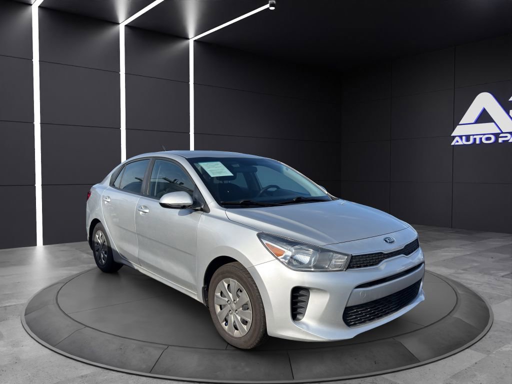 Used 2018 Kia Rio S image 2
